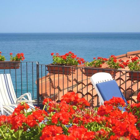 Hotel Palladio Giardini Naxos Εξωτερικό φωτογραφία