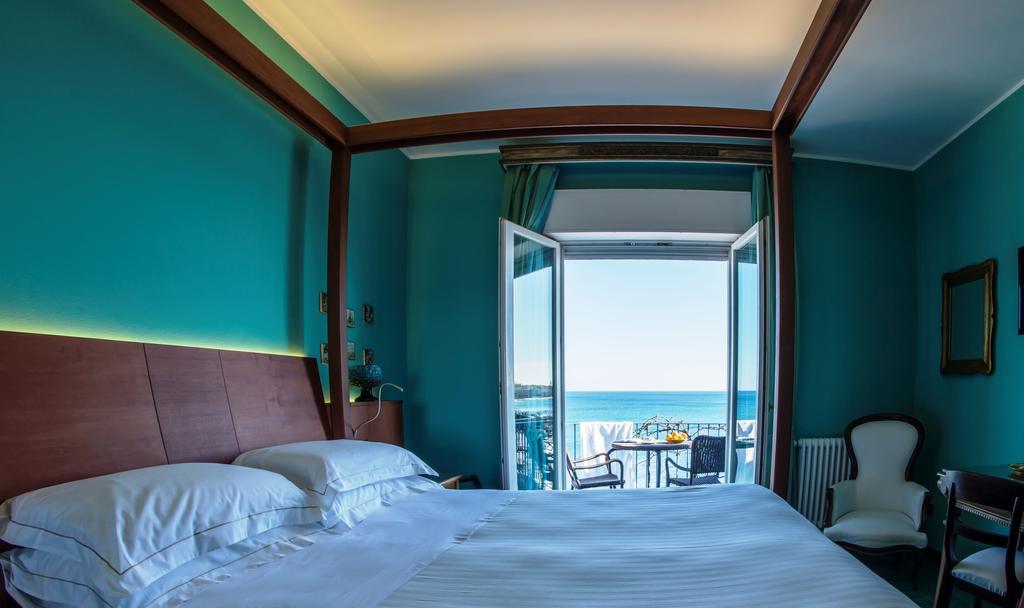 Hotel Palladio Giardini Naxos Δωμάτιο φωτογραφία