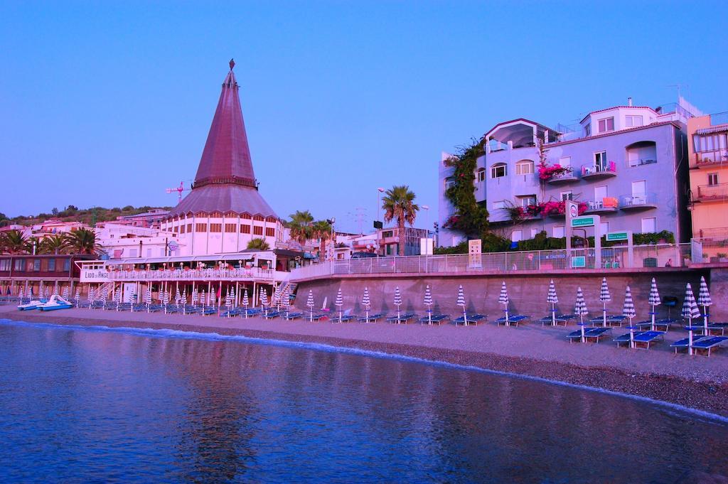 Hotel Palladio Giardini Naxos Εξωτερικό φωτογραφία