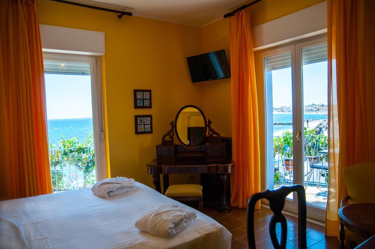 Hotel Palladio Giardini Naxos Εξωτερικό φωτογραφία